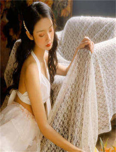 《婚姻时差-好紧好爽好湿别拔出来动态图》