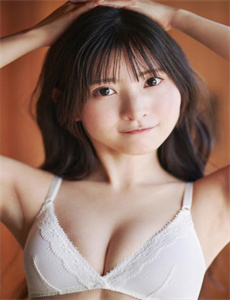 《欧美50岁成熟大妈-12岁女孩拔萝卜总叫痛》
