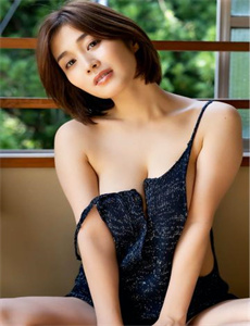 《叫女生捏自己的小兔兔的视频-金钱之味在线观看》